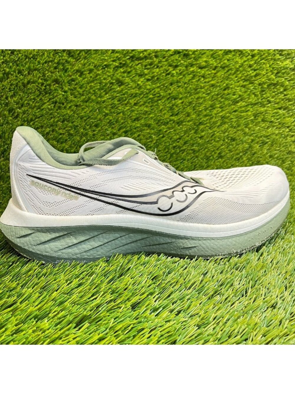 Saucony Ride 18 Mens Size 11.5 White Olive Green Athletic Running Shoes Sneakers